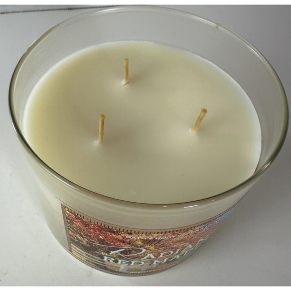 NEW! Bath & Body Works Radiant Red Maple Scented 3 Wick Candle Large 14.5 OZ - Picture 2 of 9